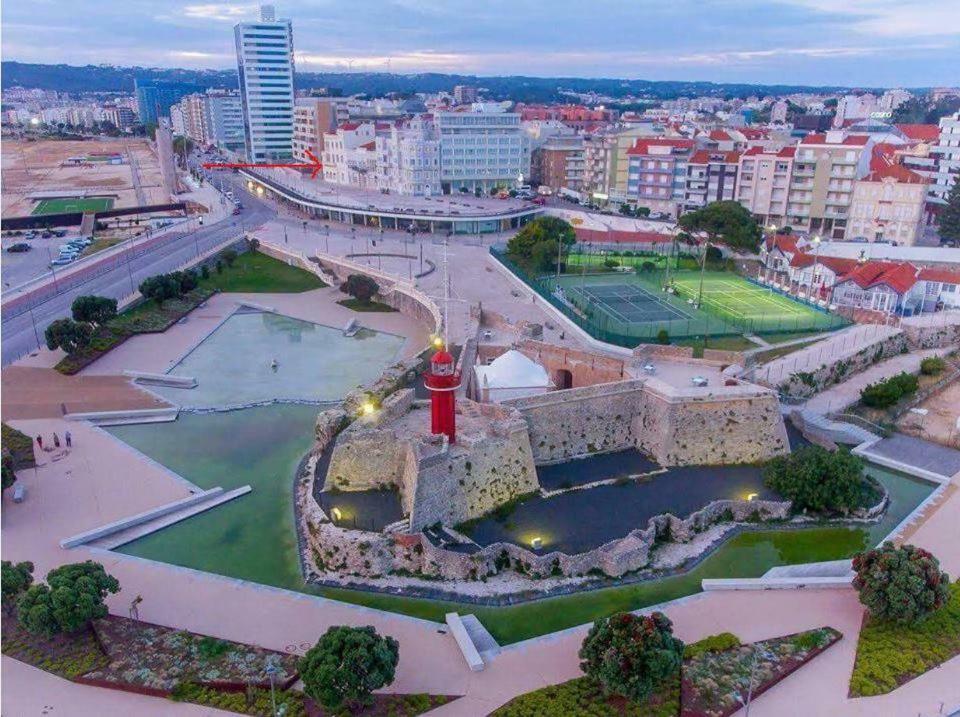 New Apt Center 1 Min Walk Beach/River/Casino!!! Figueira da Foz Exterior foto